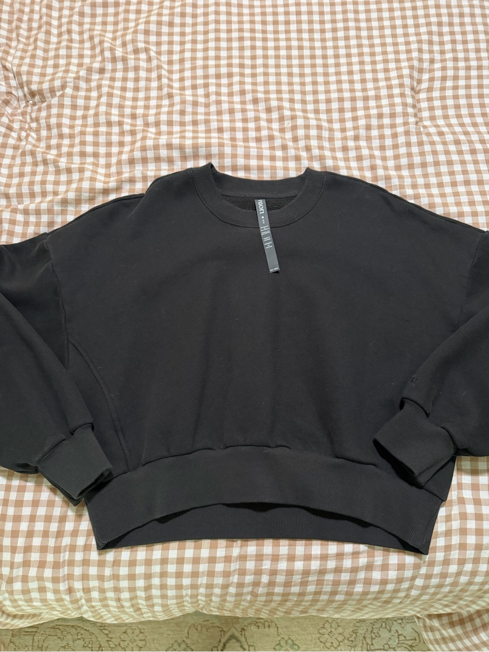 Vuori Black Crewneck Sweatshirt